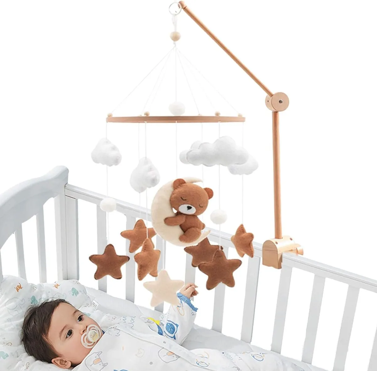 Test mobile bébé bois : élégance et douceur au berceau