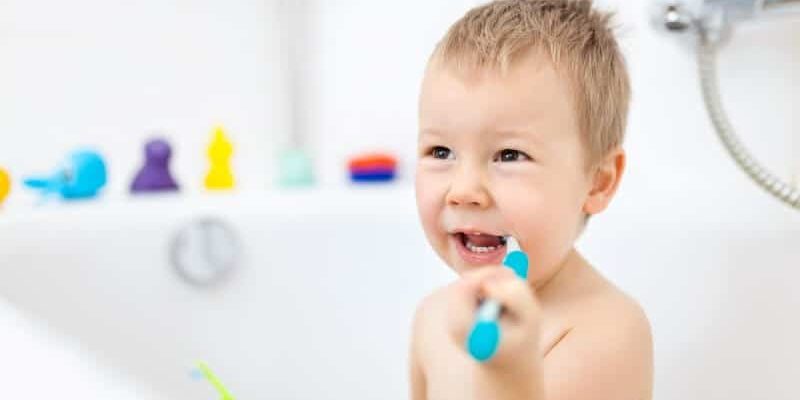 Quelle brosse à dent électrique enfant choisir ?