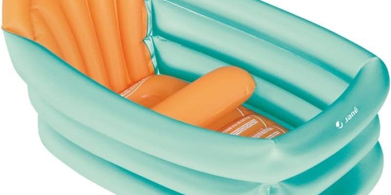 Notre avis sur la baignoire gonflable Jané : confort et évolution dès la naissance