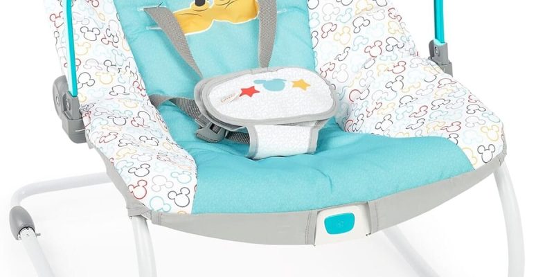 Test du transat évolutif Disney Baby de Bright Starts : confort et fun garantis