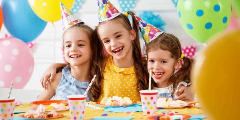Préparation d’une fête d’anniversaire : opter pour la vaisselle jetable